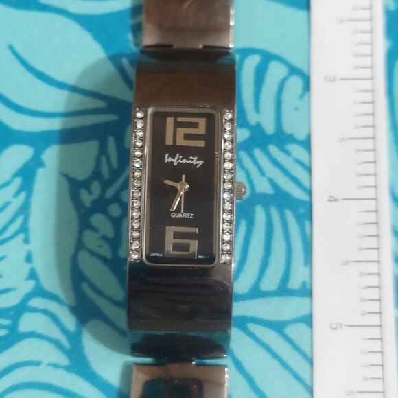 Watch with New Battery from Estate Sale ID21 - Picture 1 of 2